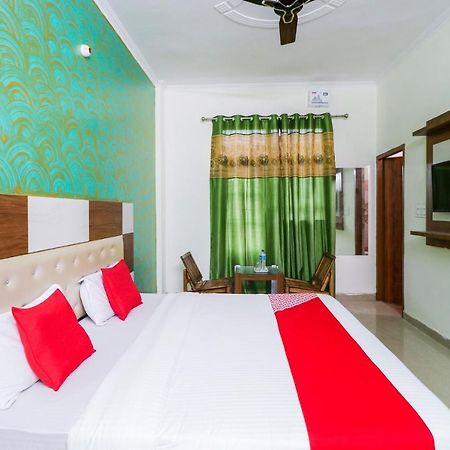 Oyo Hotel City View Nayagaon Exteriér fotografie