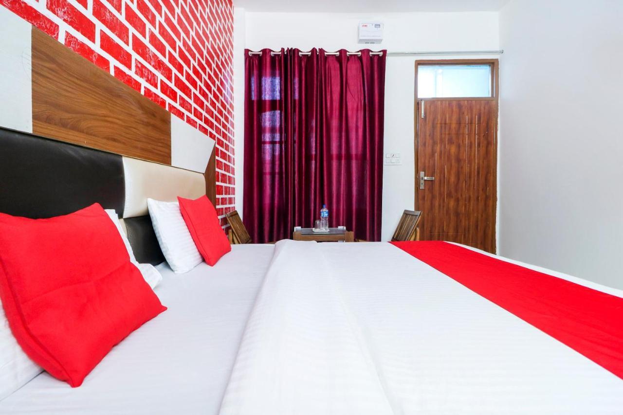 Oyo Hotel City View Nayagaon Exteriér fotografie